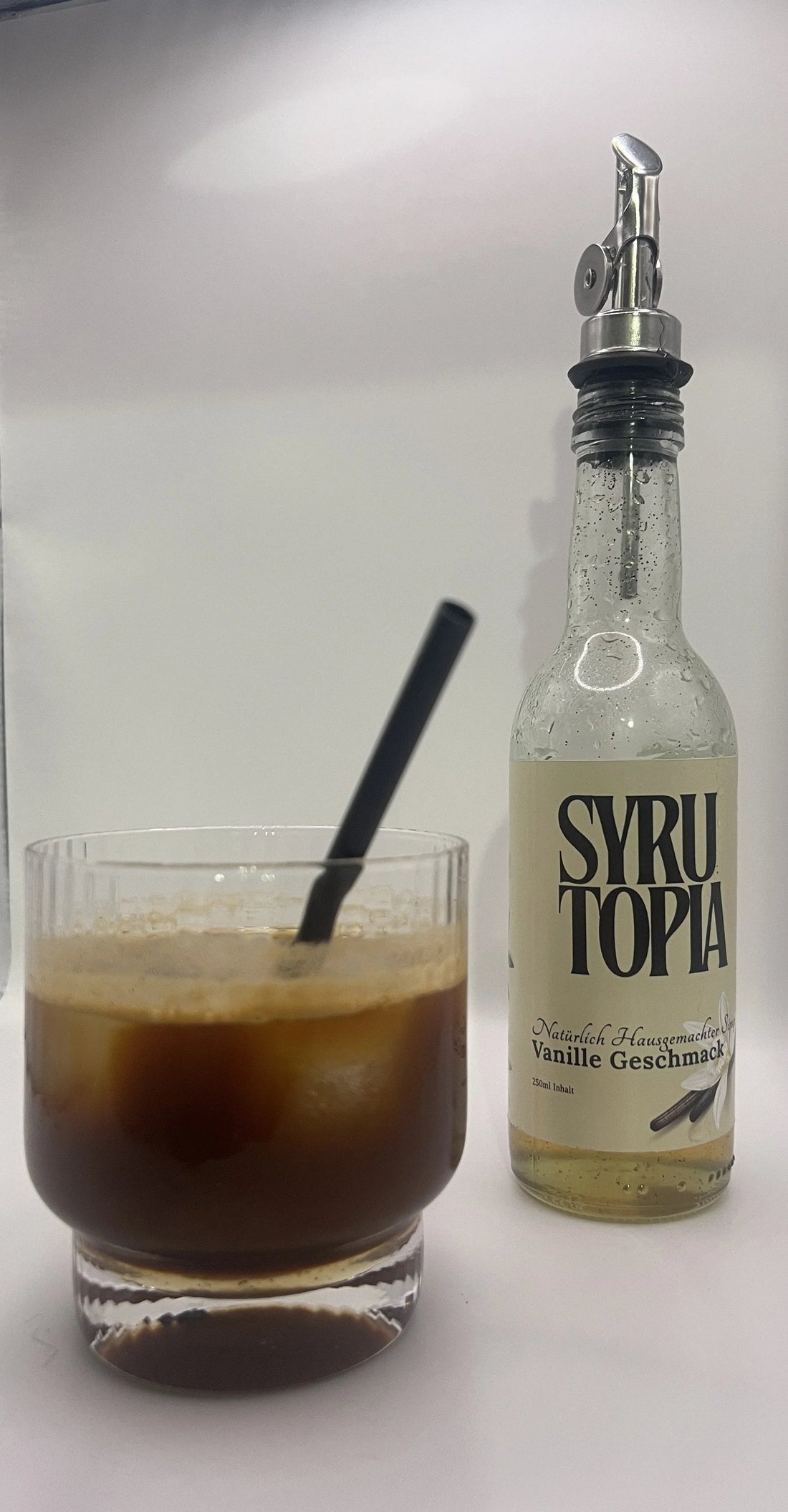 Vanilla Espresso Tonic – Kaffee trifft Frische - Syrutopia